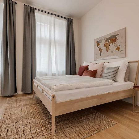 My Prague Apartments Stepanska Luaran gambar