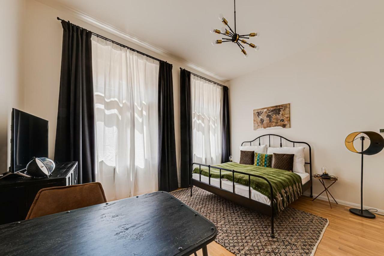 My Prague Apartments Stepanska Luaran gambar