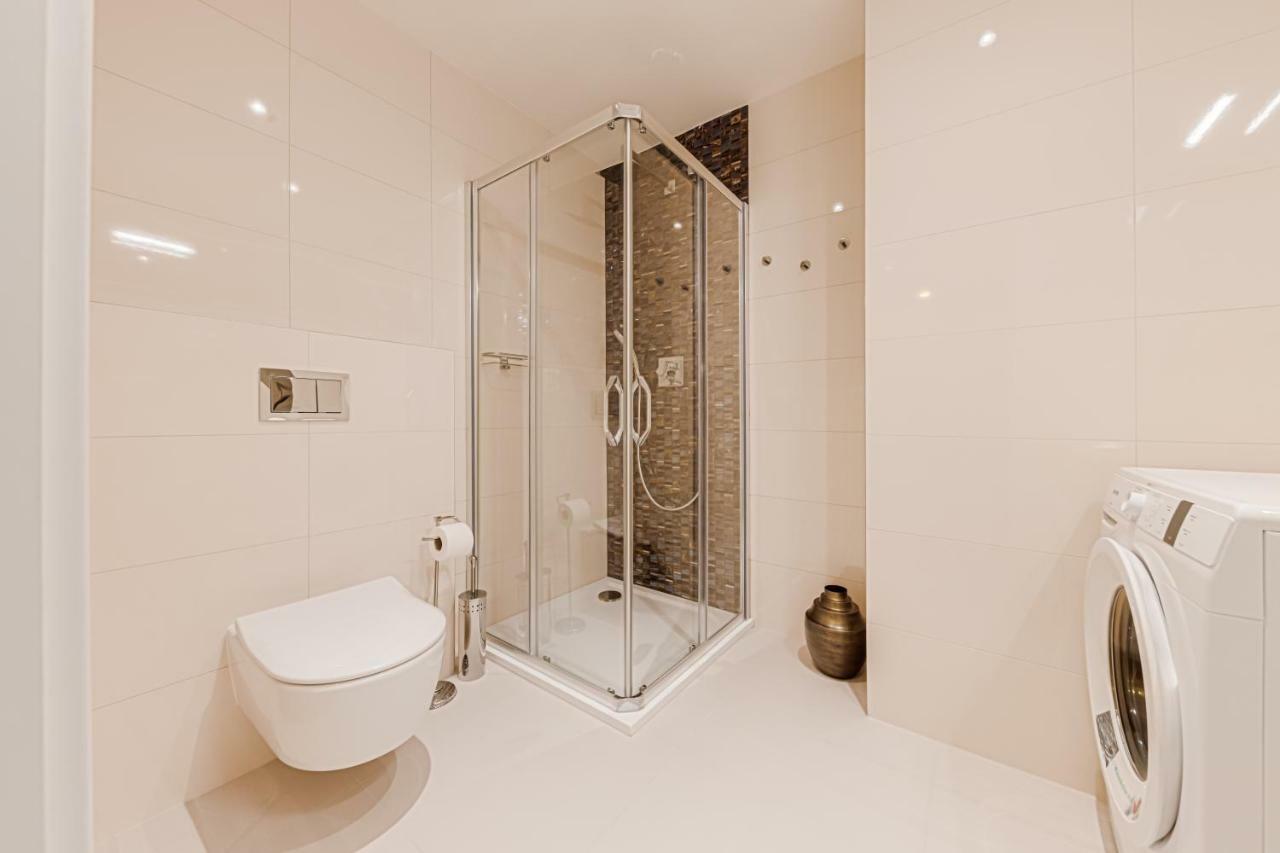 My Prague Apartments Stepanska Luaran gambar
