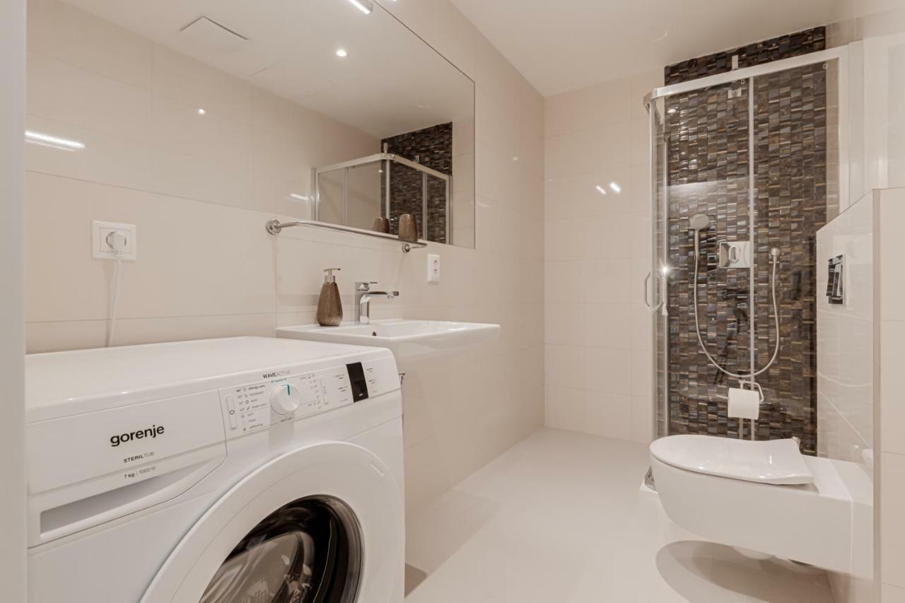 My Prague Apartments Stepanska Luaran gambar